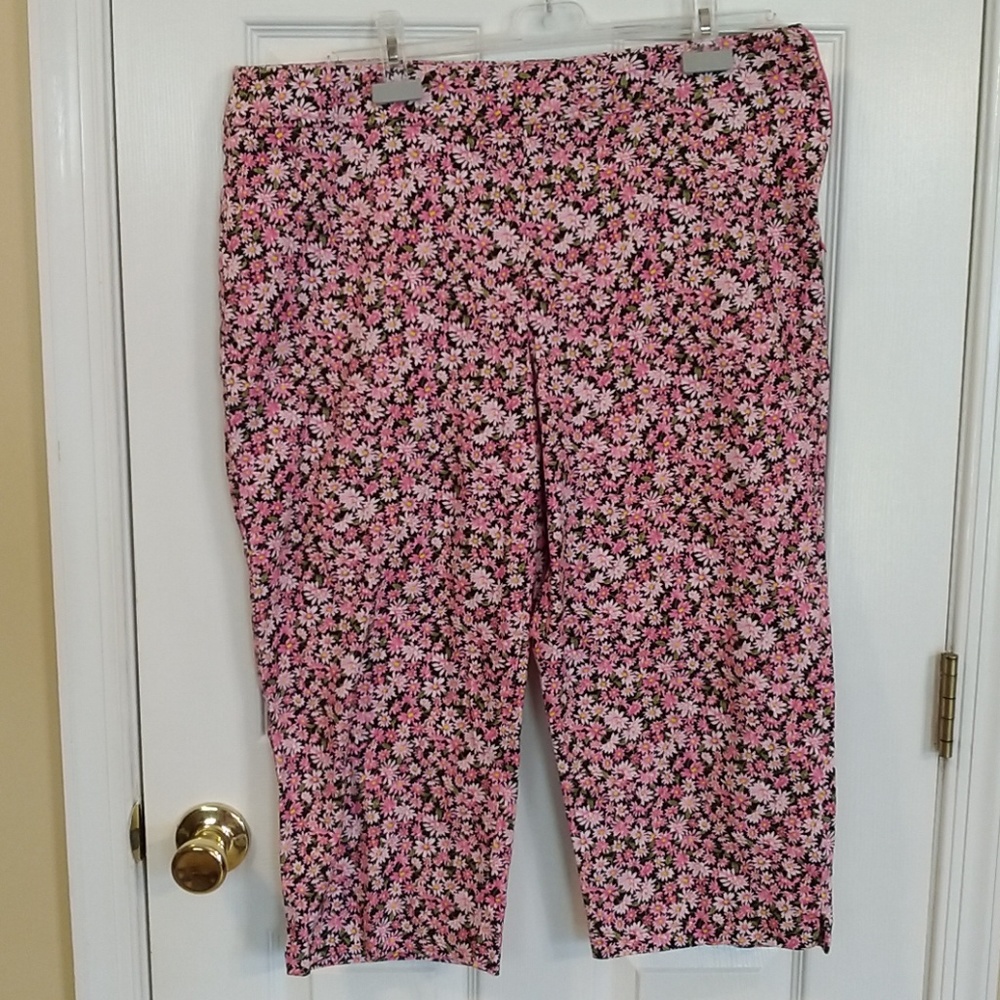 Floral Capris